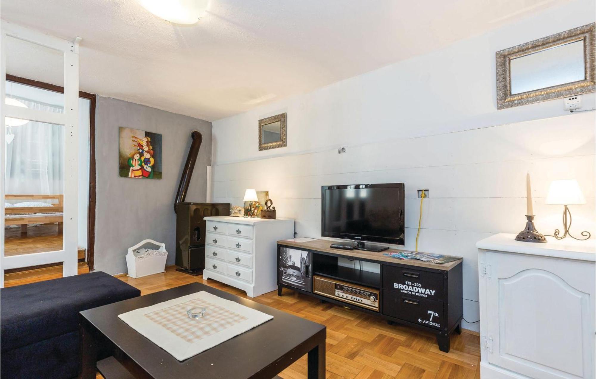 Amazing Apartment In Novi Vinodolski With Wifi 外观 照片